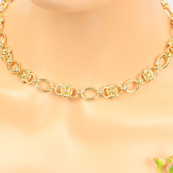 "Minimalist & Elegant Necklace Chain – Perfect for Women & Girls | UNVRC1618 - Picture 2 of 10